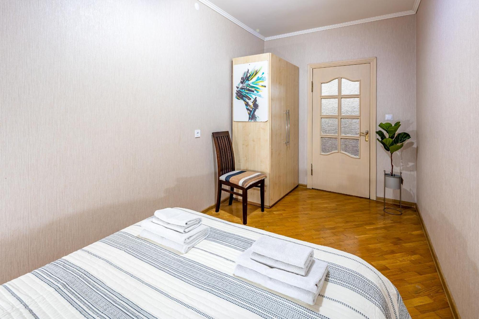 Just Another Comfy Apartment On The Main Squere. 2 Bedrooms, Own Heating, Ac 리비프 외부 사진