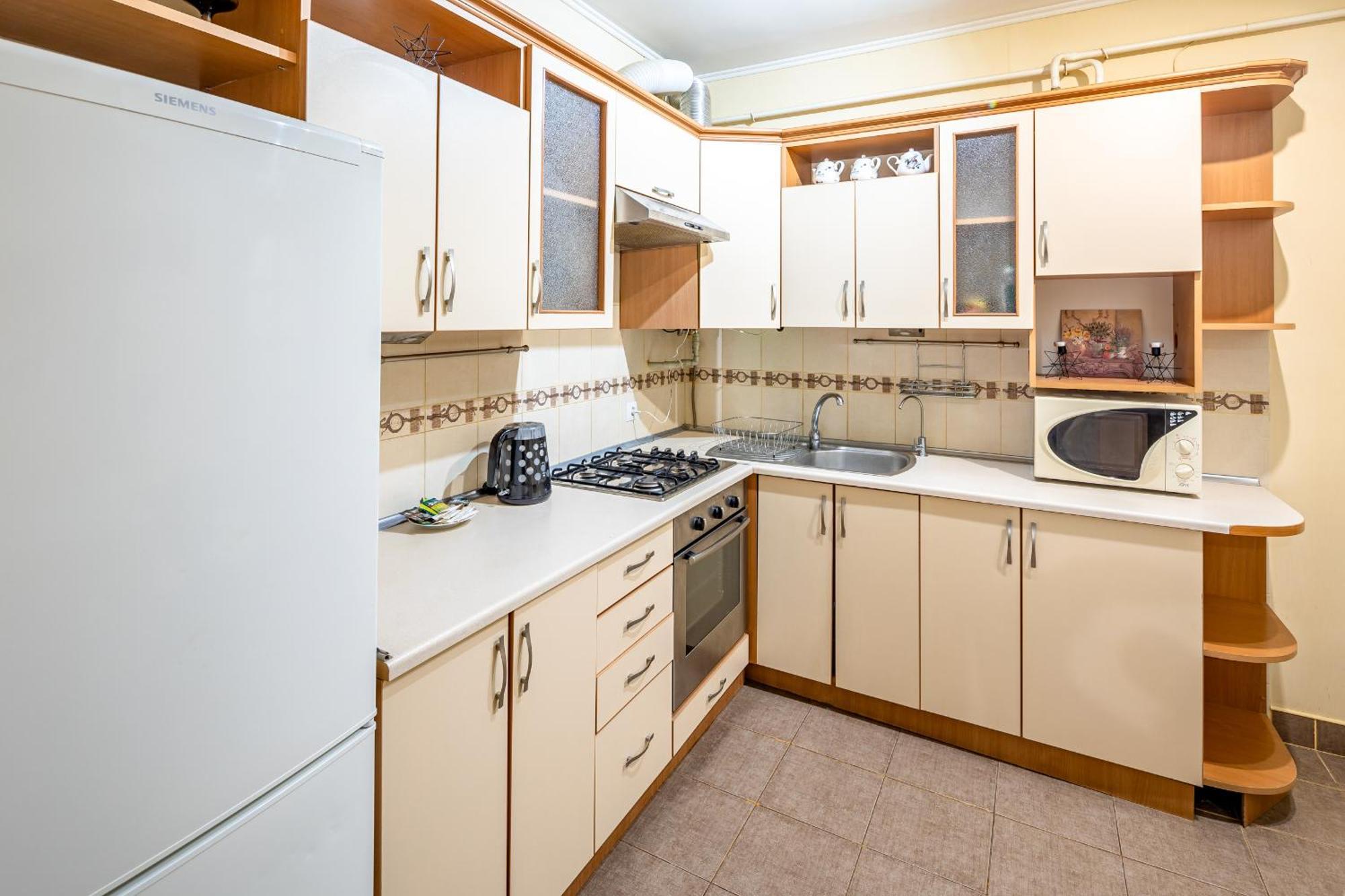 Just Another Comfy Apartment On The Main Squere. 2 Bedrooms, Own Heating, Ac 리비프 외부 사진